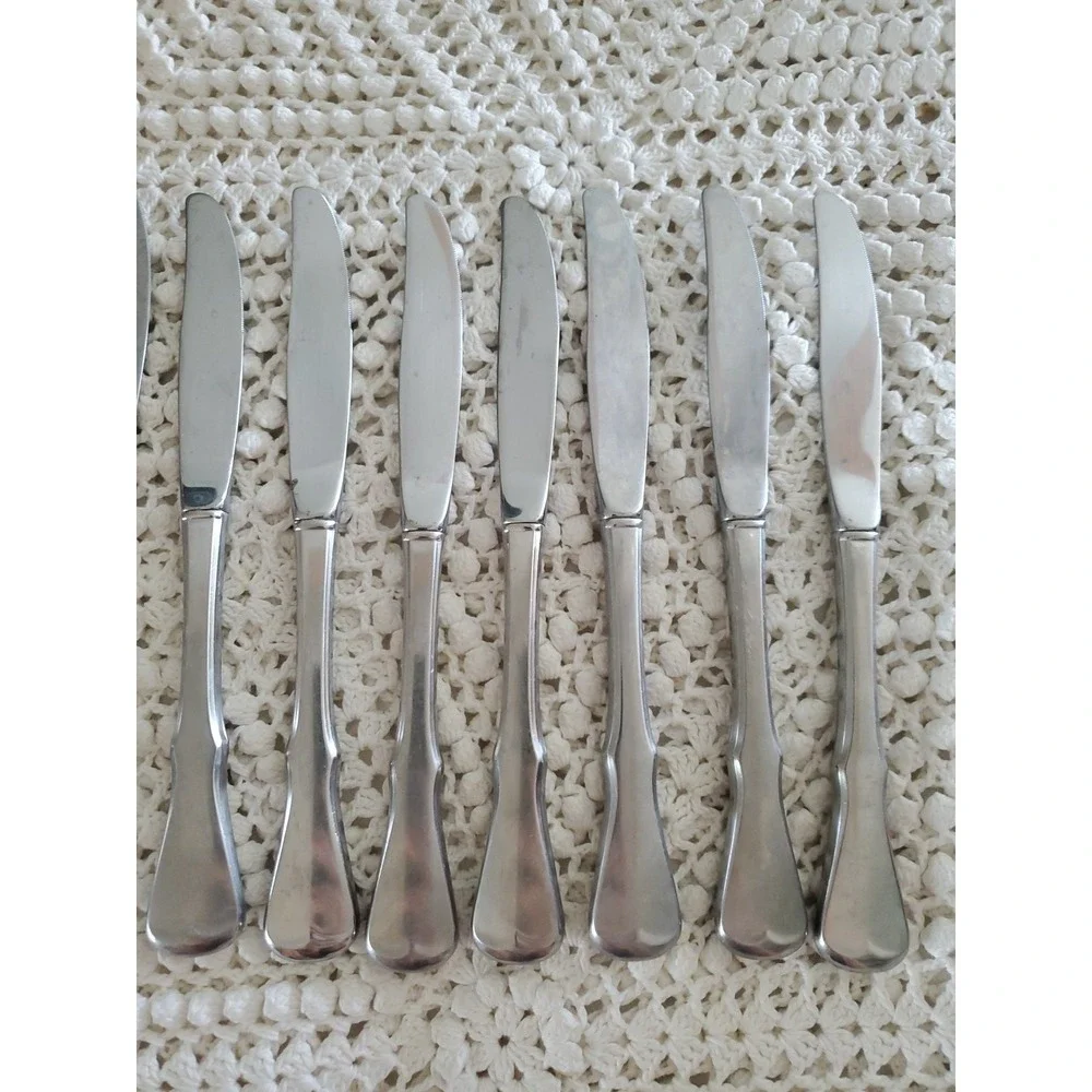 Oneida PATRICK HENRY Set of 8 Dinner Knives 8.5
